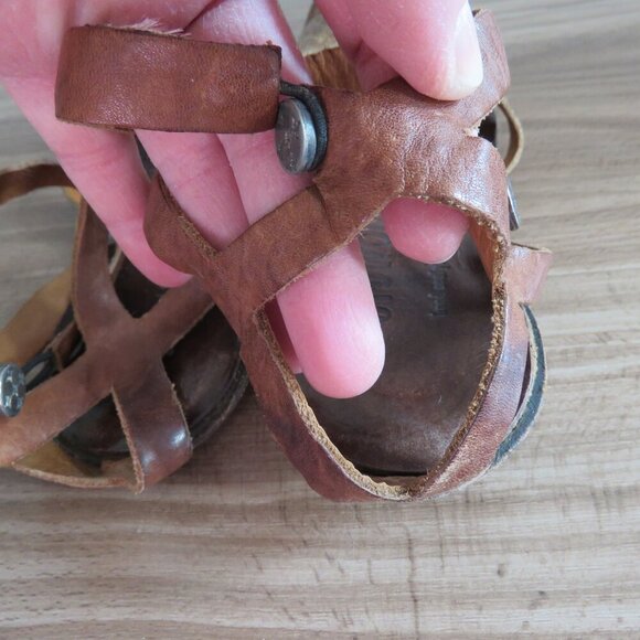 CYDWOQ VINTAGE Brown Leather Square Toe Ankle Strap Sandals Offbeat Quirky Boho - Picture 9 of 13